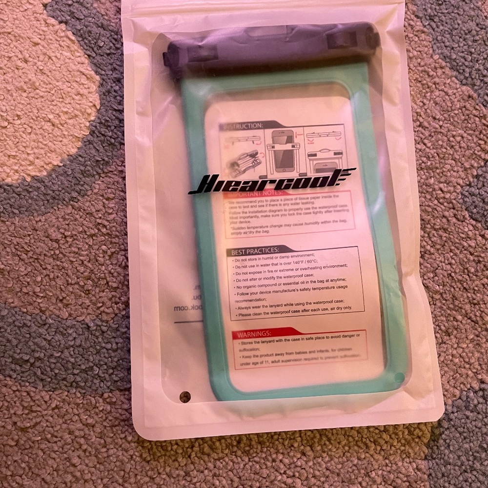 YNCWIRE Waterproof Phone Pouch  - Universal IPX8 Waterproof Phone Case Dry Bag